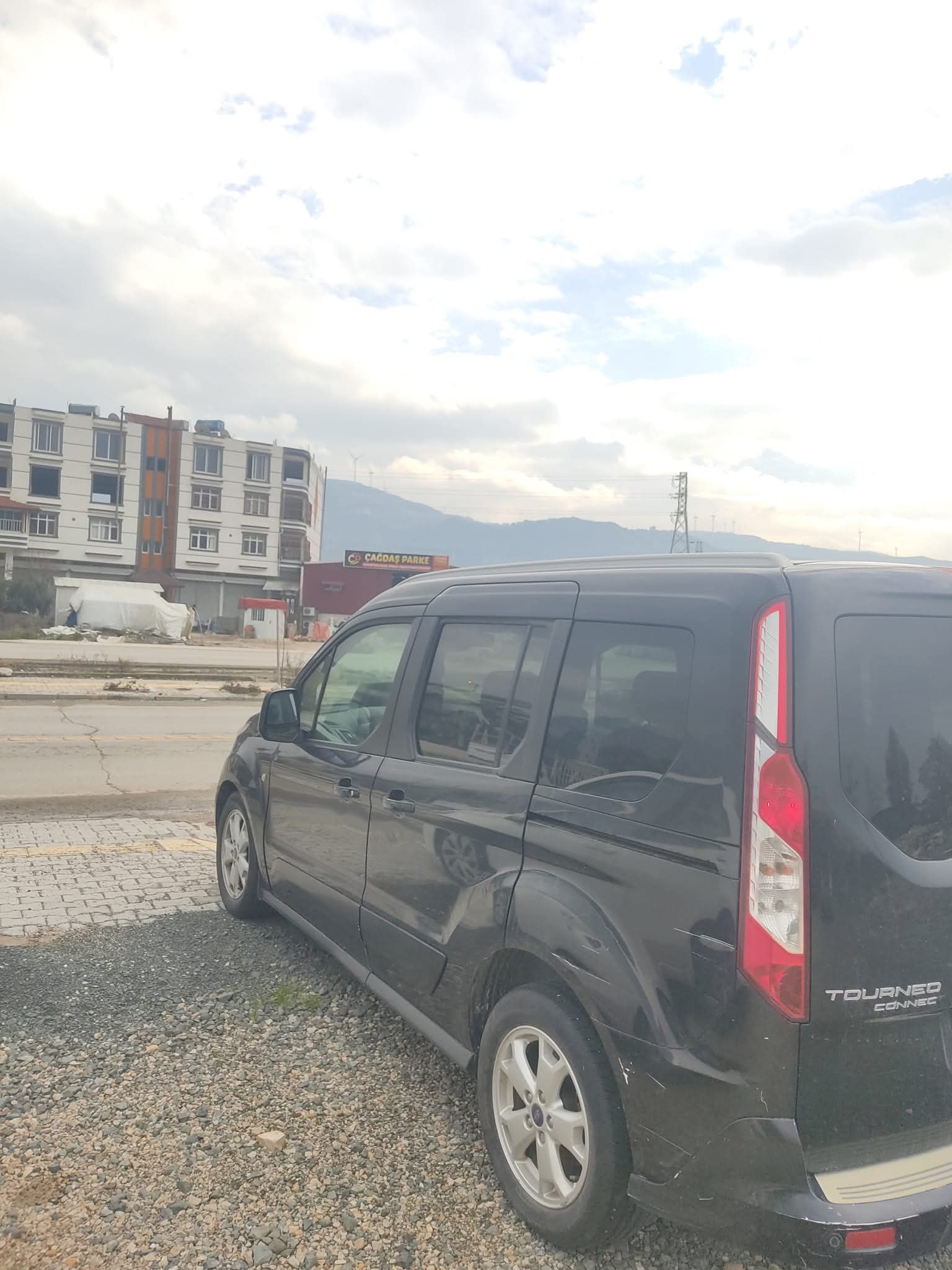 Ford Tourneo - Resim 3